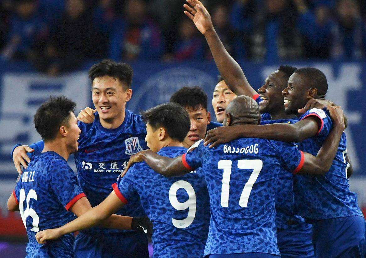 关于转折点！上海申花绝杀压哨，欧超杯国际比赛日攻防权衡，气氛紧张，训练强度明显提升的信息