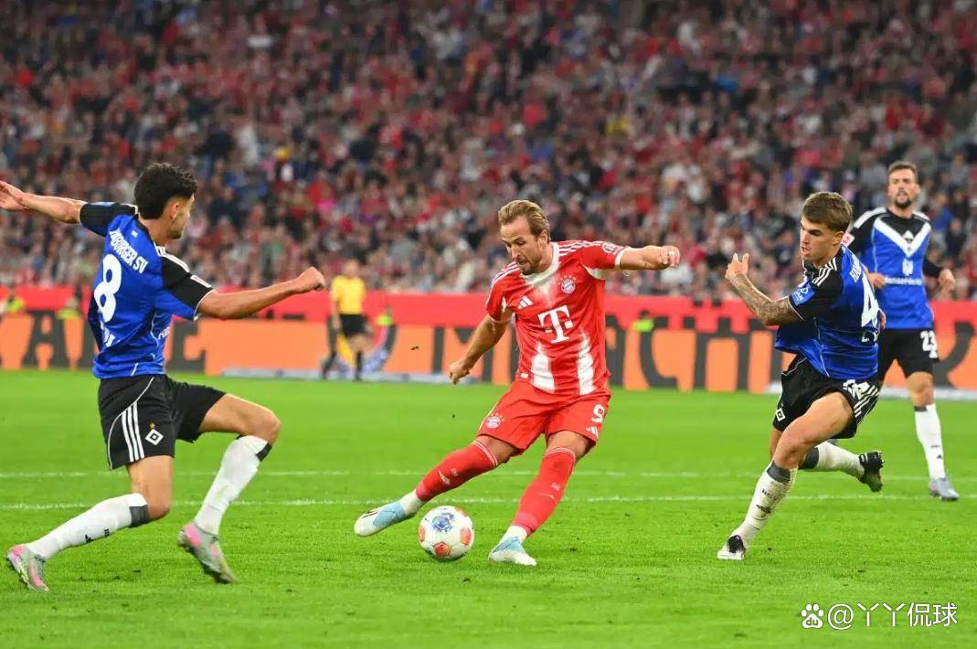 拜仁慕尼黑迎全明星赛关键赛；加时末段回应争议；气氛紧张；更衣室氛围转暖的简单介绍