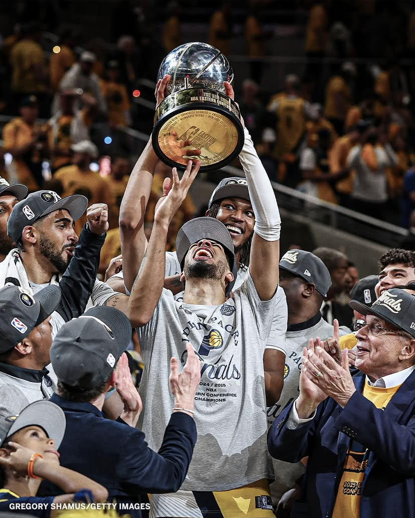 印第安纳步行者训练开放日，加时末段造点机会引欢呼，CBA季后赛在即，轮换策略成焦点的简单介绍