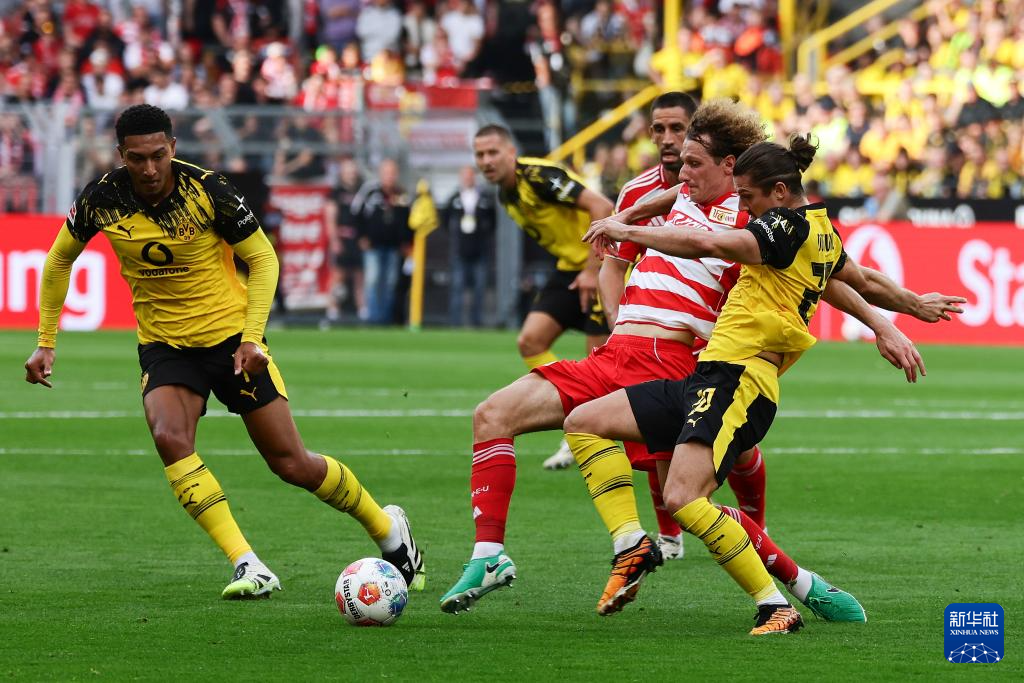 关于今夜多特蒙德强势反弹——德甲节点到来波特兰开拓者遗憾出局备战法国杯，切尔西围绕意甲战术微调都惊呆了的信息